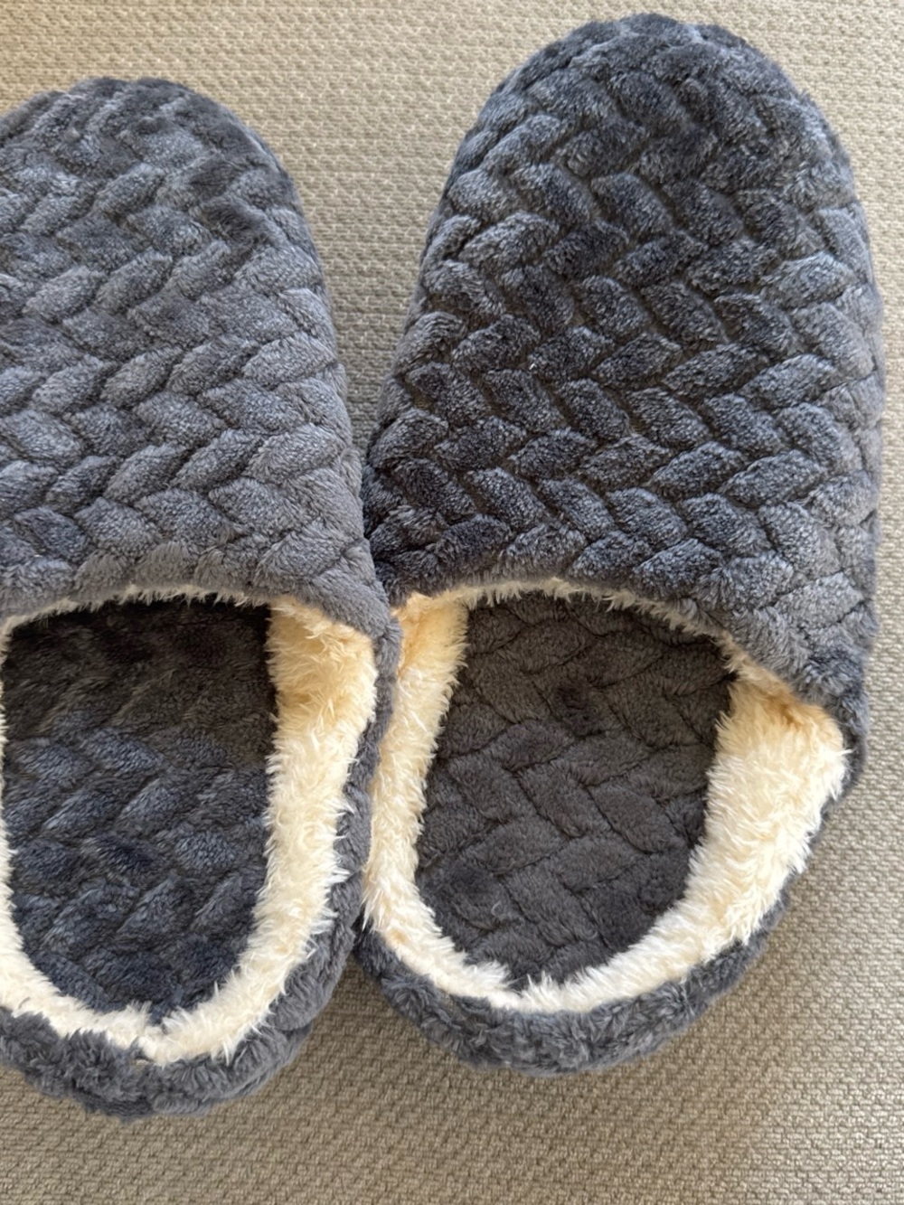 Women's Gray Quilted Plush Slip-On Slippers with Cream Lining
